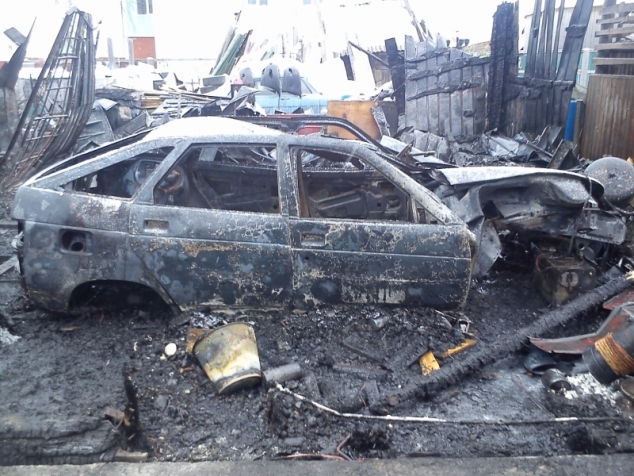 Утром 9 октября в Березниках горел дом по ул. Вавилина