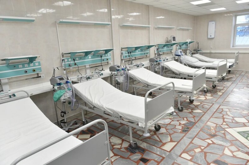 Для пациентов с COVID-19 в Прикамье увеличат количество коек в больницах до 2222