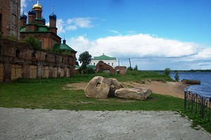 Спасо-Преображенский собор, берег реки Камы